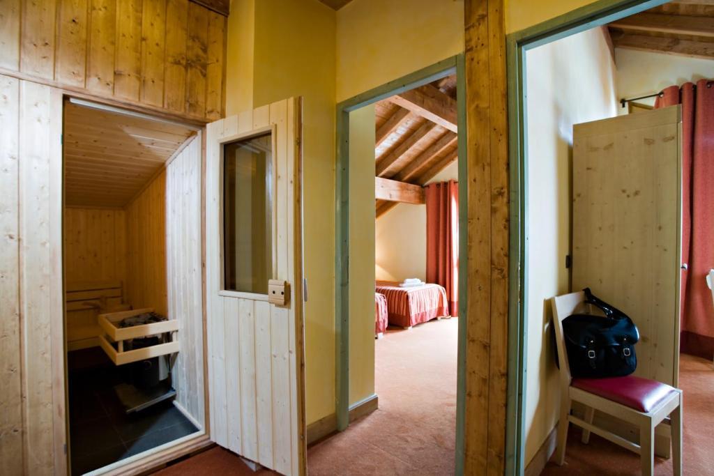 Chalets Montana Airelles Tignes Room photo