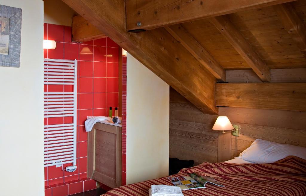 Chalets Montana Airelles Tignes Room photo